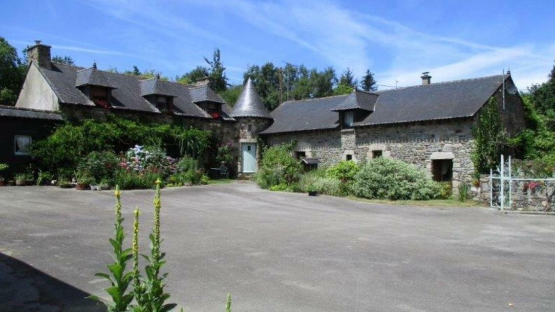 Le Petit Chateau Noyal-Pontivy エクステリア 写真