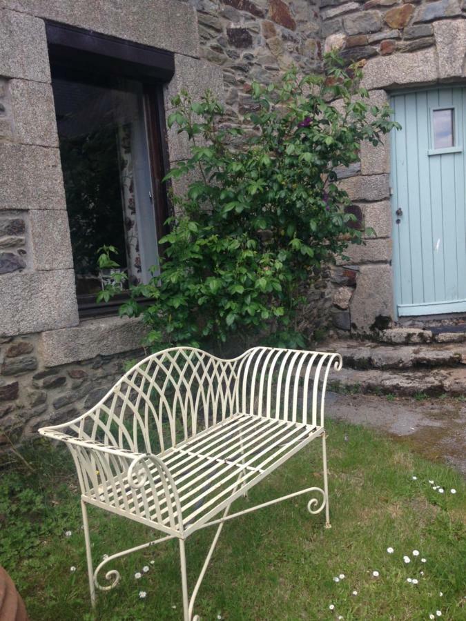 Le Petit Chateau Noyal-Pontivy エクステリア 写真